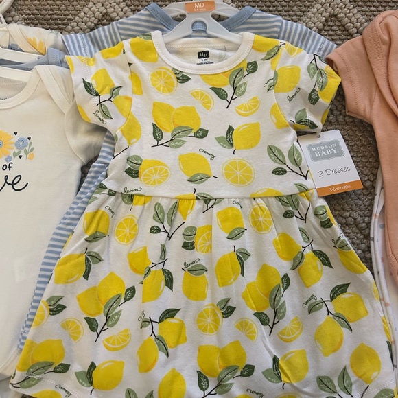 Baby girl clothes. NWT. 3-6m - Picture 3 of 5